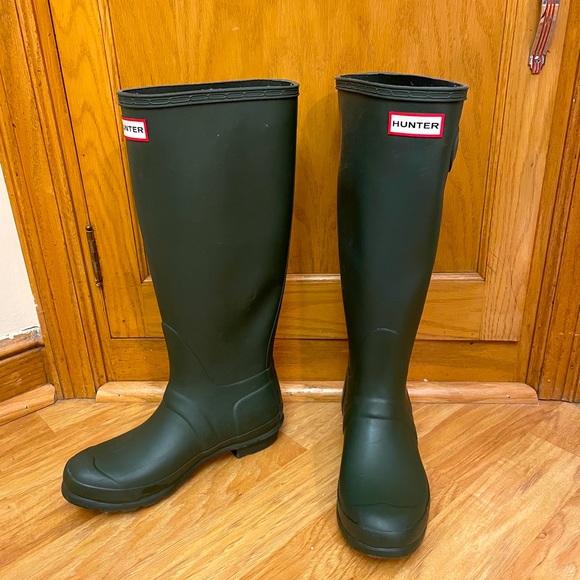 Dark Olive Hunter Boots - Picture 2 of 4